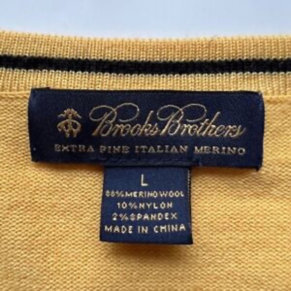 Brooks Brothers Sweater Pullover Yellow V-Neck Extra Fine Merino Wool Size L - Picture 5 of 5